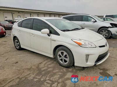 Czwarte zdjęcie samochodu z boku: 2015 TOYOTA PRIUS VIN:JTDKN3DUXF0484616 - miniatura