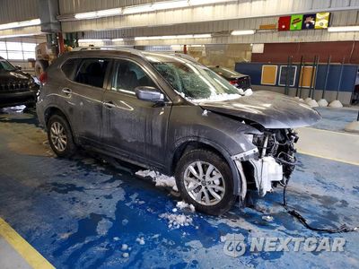 Czwarte zdjęcie samochodu z boku: 2019 NISSAN ROGUE SV VIN:5N1AT2MV1KC732308 - miniatura