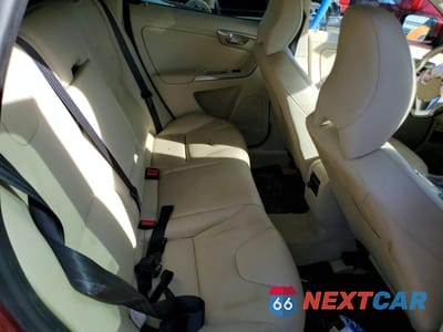 Zdjęcie 10 z 12 samochodu: 2016 VOLVO XC60 T5 PREMIER VIN:YV4612RK4G2916876 - miniatura