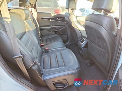 Zdjęcie 10 z 12 samochodu: 2017 KIA SORENTO VIN:5XYPK4A50HG194299 - miniatura