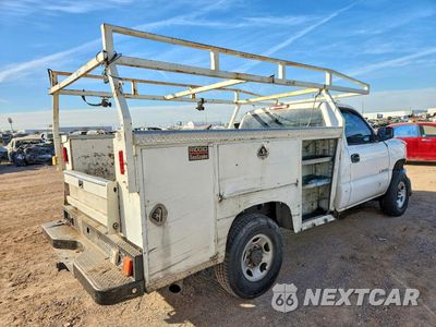 Czwarte zdjęcie samochodu z boku: 2006 CHEVROLET SILVERADO UTILITY / SERVICE TRUCK VIN:1GBHC24U66E155056 - miniatura