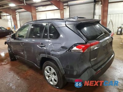 Drugie zdjęcie samochodu z przodu: 2021 TOYOTA RAV4 LE VIN:JTMH1RFV9MD063765 - miniatura
