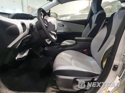 Zdjęcie 7 z 12 samochodu: 2018 TOYOTA PRIUS TWO VIN:JTDKBRFU3J3602408 - miniatura