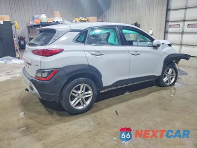 Trzecie zdjęcie samochodu z tyłu: 2022 HYUNDAI KONA SE VIN:KM8K2CAB4NU802616 - miniatura