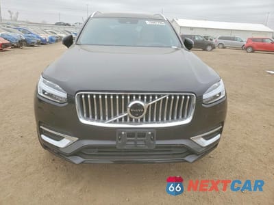 Piąte zdjęcie samochodu w środku: 2021 VOLVO XC90 T6 INSCRIPTION VIN:YV4A22PL6M1698816 - miniatura