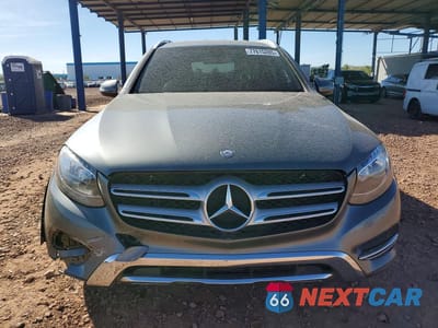 Piąte zdjęcie samochodu w środku: 2017 MERCEDES-BENZ GLC 300 VIN:WDC0G4JBXHF190749 - miniatura