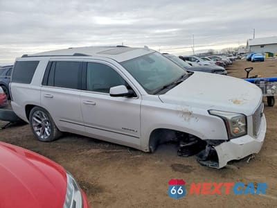 Czwarte zdjęcie samochodu z boku: 2017 GMC YUKON DENALI VIN:1GKS2CKJ9HR126119 - miniatura