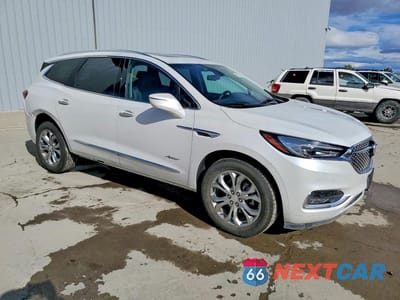 Czwarte zdjęcie samochodu z boku: 2021 BUICK ENCLAVE AVENIR VIN:5GAEVCKW9MJ219423 - miniatura