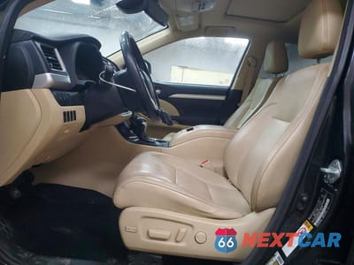Zdjęcie 7 z 13 samochodu: 2017 TOYOTA HIGHLANDER XLE VIN:5TDJZRFHXHS430803 - miniatura