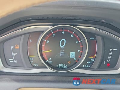 Zdjęcie 9 z 14 samochodu: 2016 VOLVO XC60 T6 PLATINUM VIN:YV449MDM6G2786040 - miniatura