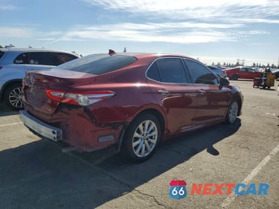 Trzecie zdjęcie samochodu z tyłu: 2019 TOYOTA CAMRY L VIN:4T1B11HK7KU810895 - miniatura