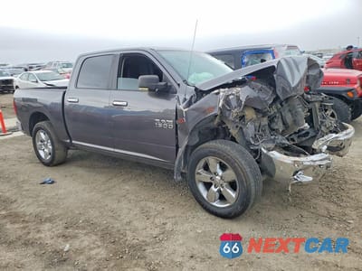 Czwarte zdjęcie samochodu z boku: 2015 RAM 1500 SLT VIN:1C6RR6LM9FS629663 - miniatura