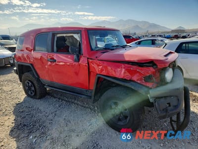 Czwarte zdjęcie samochodu z boku: 2012 TOYOTA FJ CRUISER BASE VIN:JTEBU4BF6CK142489 - miniatura