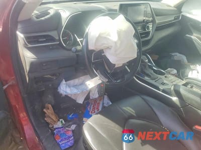 Zdjęcie 8 z 12 samochodu: 2021 TOYOTA HIGHLANDER XLE VIN:5TDGZRAHXMS524451 - miniatura