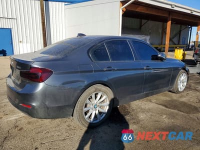 Trzecie zdjęcie samochodu z tyłu: 2018 BMW 320 XI VIN:WBA8E5G56JNU45900 - miniatura