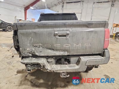 Zdjęcie 6 z 12 samochodu: 2025 TOYOTA TACOMA TRD OFF-ROAD VIN:3TMLB5JN2SM102740 - miniatura