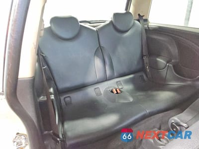 Zdjęcie 10 z 11 samochodu: 2006 MINI COOPER VIN:WMWRC33556TK16227 - miniatura