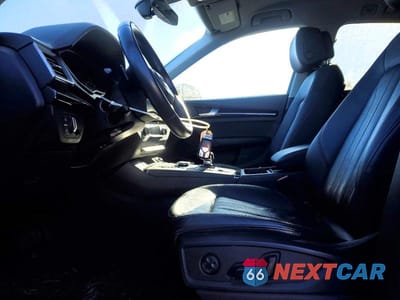 Zdjęcie 7 z 13 samochodu: 2020 AUDI Q5 PREMIUM VIN:WA1ANAFY7L2088976 - miniatura