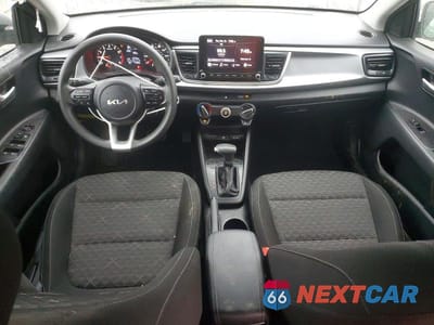 Zdjęcie 8 z 11 samochodu: 2023 KIA RIO VIN:3KPA24AD1PE592680 - miniatura