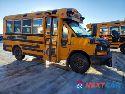 2010 CHEVROLET EXPRESS G3 - school bus 1GB3G2AA4A1165058 - główne zdjęcie licytacji z USA - miniatura