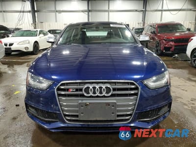 Piąte zdjęcie samochodu w środku: 2013 AUDI S4 PREMIUM PLUS VIN:WAUDGAFL9DA127265 - miniatura
