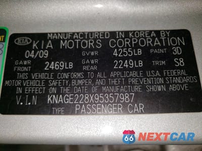 Zdjęcie 12 z 12 samochodu: 2009 KIA OPTIMA LX VIN:KNAGE228X95357987 - miniatura