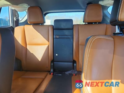 Zdjęcie 10 z 13 samochodu: 2017 TOYOTA RAV4 HYBRID LIMITED VIN:JTMDJREV7HD120681 - miniatura