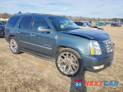 Czwarte zdjęcie samochodu z boku: 2008 CADILLAC ESCALADE LUXURY VIN:1GYFK63868R258890 - miniatura