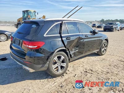 Trzecie zdjęcie samochodu z tyłu: 2018 MERCEDES-BENZ GLC 300 VIN:WDC0G4JB1JV051976 - miniatura