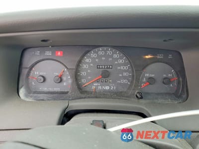 Zdjęcie 9 z 12 samochodu: 2005 MERCURY GRAND MARQUIS LS VIN:2MEHM75W75X662369 - miniatura