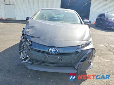 Piąte zdjęcie samochodu w środku: 2022 TOYOTA PRIUS PRIME LE VIN:JTDKAMFPXN3226490 - miniatura