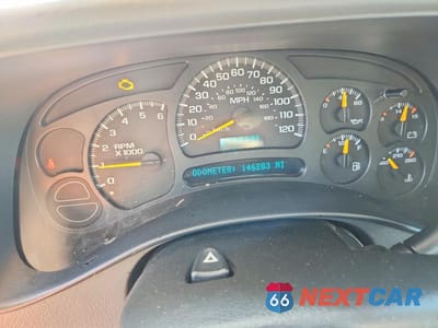 Zdjęcie 9 z 12 samochodu: 2005 GMC NEW SIERRA C1500 VIN:2GTEC13T251104803 - miniatura