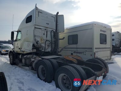 Trzecie zdjęcie samochodu z tyłu: 2007 VOLVO VN VNL - SEMI TRUCK VIN:4V4NC9GH97N468713 - miniatura