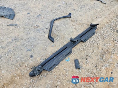 Zdjęcie 13 z 13 samochodu: 2024 GMC HUMMER SUV 3X VIN:1GKB0RDC6RU102303 - miniatura