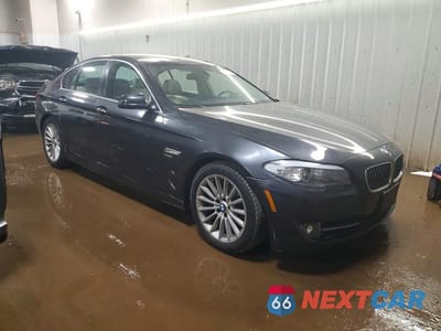 Czwarte zdjęcie samochodu z boku: 2011 BMW 535 XI VIN:WBAFU7C58BC873220 - miniatura