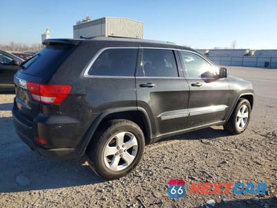 Trzecie zdjęcie samochodu z tyłu: 2012 JEEP GRAND CHEROKEE LAREDO VIN:1C4RJFAG2CC245730 - miniatura