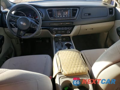 Zdjęcie 8 z 14 samochodu: 2020 KIA SEDONA L VIN:KNDMA5C1XL6660371 - miniatura
