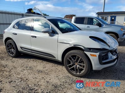 Czwarte zdjęcie samochodu z boku: 2026 PORSCHE MACAN BASE VIN:WP1AA2A5XTLB04035 - miniatura