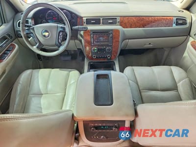 Zdjęcie 8 z 13 samochodu: 2007 CHEVROLET SUBURBAN K1500 VIN:1GNFK16387J188211 - miniatura