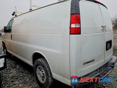 Drugie zdjęcie samochodu z przodu: 2020 CHEVROLET EXPRESS G2500 UTILITY / SERVICE VAN VIN:1GCWGAFP0L1165609 - miniatura