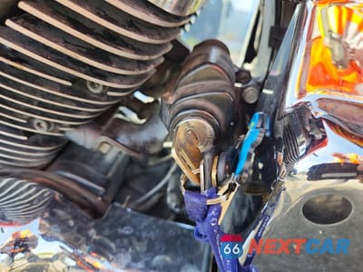 Zdjęcie 8 z 9 samochodu: 2006 HONDA VT750 C VIN:JH2RC44016K010377 - miniatura