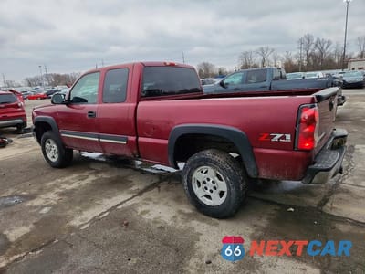 Drugie zdjęcie samochodu z przodu: 2005 CHEVROLET SILVERADO K1500 VIN:1GCEK19T35E202070 - miniatura