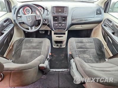 Zdjęcie 8 z 12 samochodu: 2019 DODGE GRAND CARAVAN SE VIN:2C4RDGBG4KR778969 - miniatura