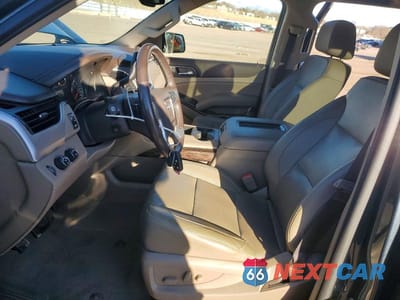 Zdjęcie 7 z 12 samochodu: 2019 GMC YUKON SLT VIN:1GKS2BKCXKR189555 - miniatura