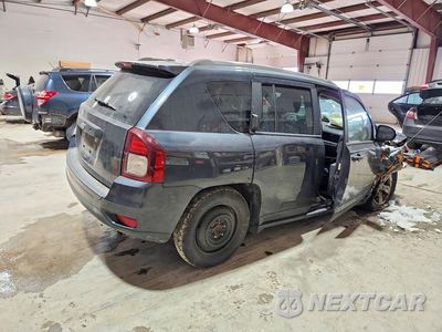 Trzecie zdjęcie samochodu z tyłu: 2015 JEEP COMPASS SPORT VIN:1C4NJCBB0FD172002 - miniatura