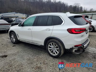Drugie zdjęcie samochodu z przodu: 2021 BMW X5 XDRIVE40I VIN:5UXCR6C07M9E87847 - miniatura