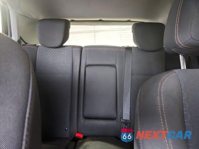Zdjęcie 10 z 13 samochodu: 2018 CHEVROLET TRAX LS VIN:3GNCJKSB7JL221207 - miniatura