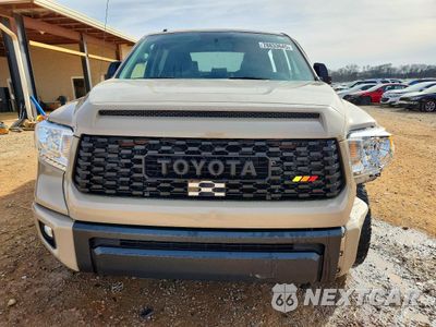 Piąte zdjęcie samochodu w środku: 2017 TOYOTA TUNDRA SR5 VIN:5TFEW5F17HX222104 - miniatura