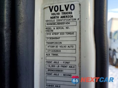 Zdjęcie 10 z 10 samochodu: 2011 VOLVO VNL SEMI TRUCK VIN:4V4NC9EJ5BN531434 - miniatura