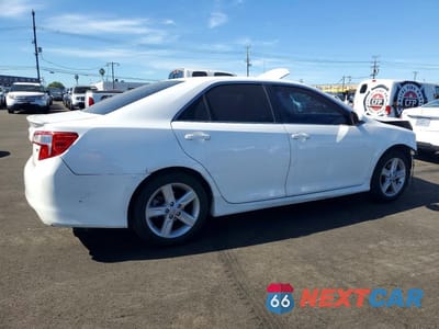 Trzecie zdjęcie samochodu z tyłu: 2014 TOYOTA CAMRY SE VIN:4T1BF1FK5EU367980 - miniatura